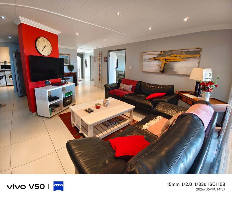 3 Bedroom Property for Sale in Hartenbos Western Cape